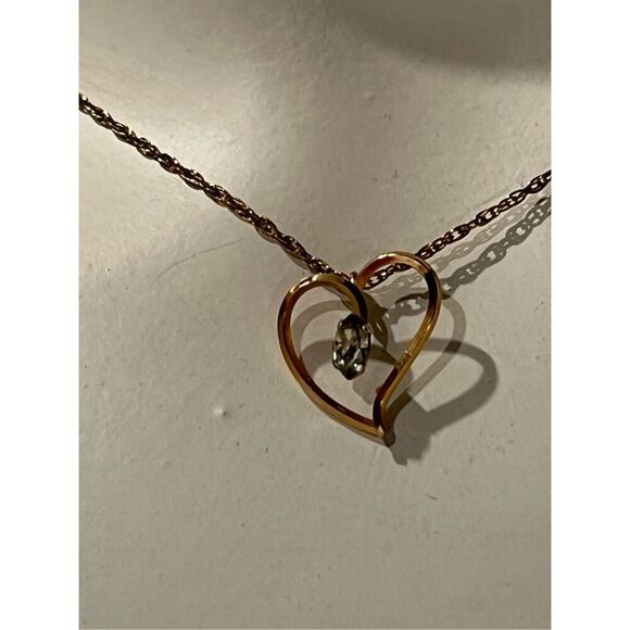 Kremetz Heart Pendant on Gold Tone Chain - Picture 1 of 10